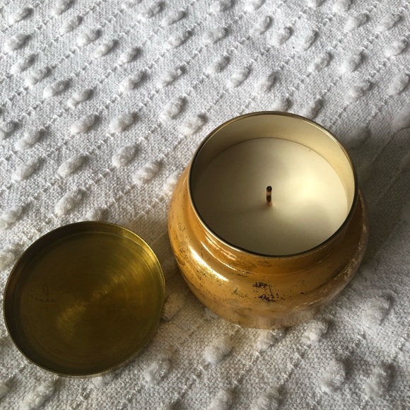 NEW Capri Blue Pumpkin Dulce Glimmer Candle 19oz - Picture 4 of 5